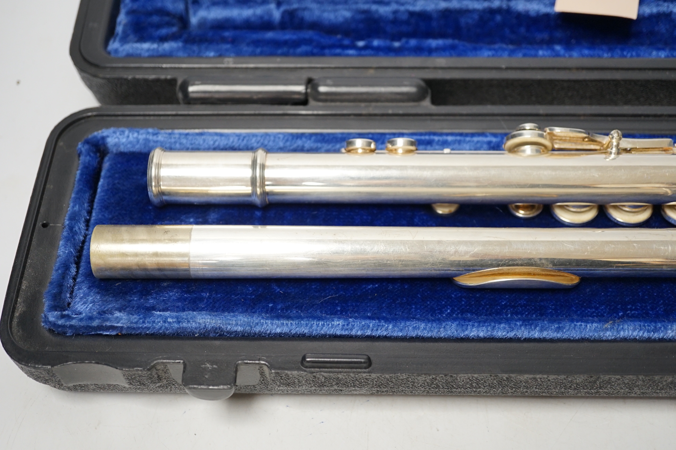 A cased Selmer, USA flute, 1206, with closed hole key work